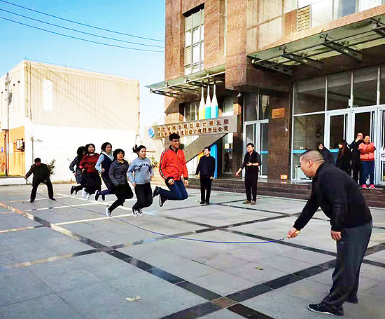 跳绳比赛.jpg